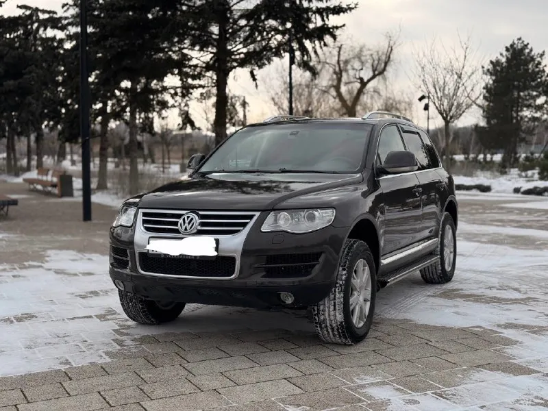 🚙марка: volkswagen touareg ⚙️двигатель: 3.6 ⛽️вид топлива: бензин 📅год выпуска: 2008 💴цена: 1170.000руб торг 🗺️пробег:250.000км 📦:кпп :автомат в продаже volkswagen touareg в отличном состоянии весь в заводском окрасе все стекла родные автомобиль обслужены прошел полное то мотор без ли либо каких нареканий автомат также в отличном состоянии вложения автомобиль абсолютно не требует автомобиль чистый готов к любому переоформлению комплектация круизконтроль двухзонный климат контроль подогрев сидений задних передних обогрев руля электрорегулировка сидений электрозеркала датчик дождя датчик света обогрев заднего стекла переднего обогрев зеркал боковых мультируль все остальные доп вопросы 📞 на этом номер есть +7 (949) 753-36-84 есть telegram 📍•город мариуполь 📞 звоните: +7(949)7533684 - фотография - 2