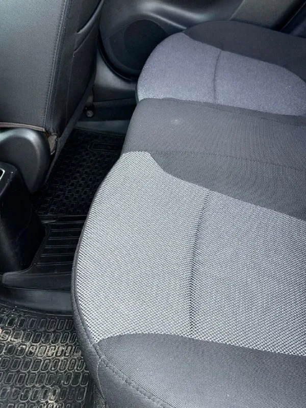 Hyundai solaris цена-740.000руб год-2012 мотор-1.4 привод-передний коробка-механика пробег-190.000км два хозяина! хорошая комплектация: кондиционер полный электростеклопакет электрорегулировка зеркал подогрев передних сидений подогрев переднего и заднего стекла мультируль сенсорная мультимедиа с камерой заднего вида bluetooth, aux, usb хорошая музыка новая зимняя резина г. торез ☎️ +79495612902 - фотография - 9