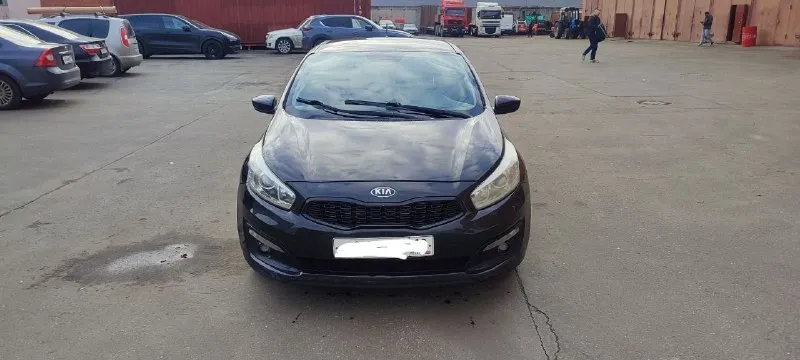 Продам kia ceed jd, купе, 1.6, механика, 130 тыс. Пробег, 125 л. С. , 2016 г. В. Я второй собственник, владею авто с 2021 года. Бережно и аккуратно эксплуатировалась, своевременно обслуживалась. Шустрая, харизматичная и надёжная машина. 950 тысяч рублей. Торг у капота. Донецк. 79497942123.
📞 Звоните: +7(949)7942123 - фотография - 1