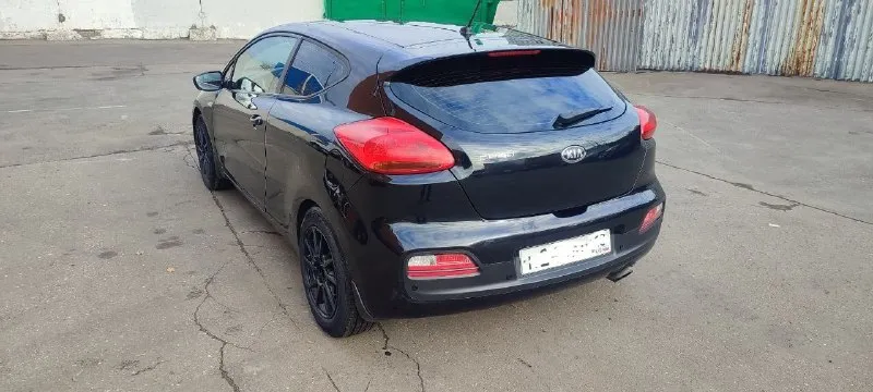 Продам kia ceed jd, купе, 1.6, механика, 130 тыс. Пробег, 125 л. С. , 2016 г. В. Я второй собственник, владею авто с 2021 года. Бережно и аккуратно эксплуатировалась, своевременно обслуживалась. Шустрая, харизматичная и надёжная машина. 950 тысяч рублей. Торг у капота. Донецк. 79497942123.
📞 Звоните: +7(949)7942123 - фотография - 7