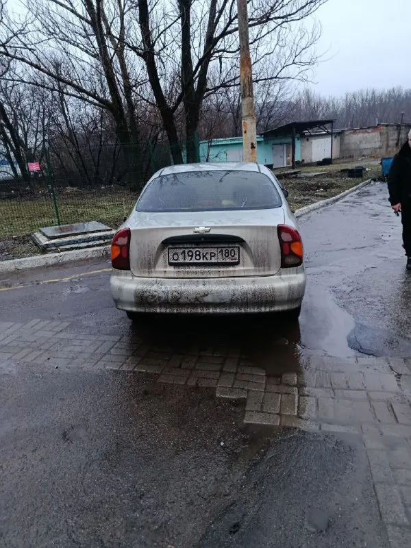 Продаётся chevrolet lanos ✅ новая ходовая часть ✅ каждый день на ходу ✅ двигатель после капитального ремонта ✅ пробег всего 80 тыс. км ✅ работают кондиционер, печка, гур ✅ хорошая музыка в комплекте ✅ ухоженный салон ❗ из недостатков только одно мятое крыло ❗ 📞 звоните по вопросам и осмотру автомобиля: +7 (949) 048-27-02 ✅ двигатель после капитального ремонта ✅ пробег всего 80 тыс. км ✅ работают кондиционер, печка, гур ✅ ухоженный салонон в комплекте хорошая музыка ✅ ухоженный салон ❗ из недостатков только одно мятое крыло ❗ 📞 звоните по вопросам и осмотру автомобиля: +7 (949) 048-27-02 💬 торг возможен только у капота и только обоснованный! ⚖️ цена: 450 рублей. 📞 звоните: +7(949)0482702 - фотография - 4