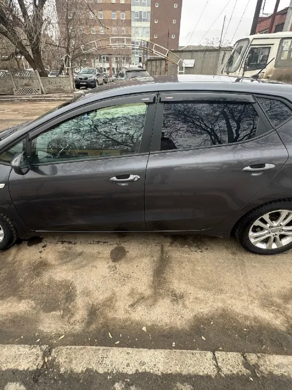 Продается kia сид. На классическом автомате. , двигатель 1.6 машина 2013 года. 2 хоз. С пробегом 199 т. Км. Машина находится в отличном состояние, по ходовой части нареканий нет. Коробка переключает отлично. Машина в пред максимальной комплектации. Раздельный двух зонный климат контроль. Подогрев руля. Подогрев передних сидений. 4 - стекло подъемника.
Полный электро пакет. За машину не стыдно,
Цена за данный авто 1250. Торг у капота +7 949 091 73 86
+7 951 530 93 38

📞 Звоните: +7(949)0917386 - фотография - 6
