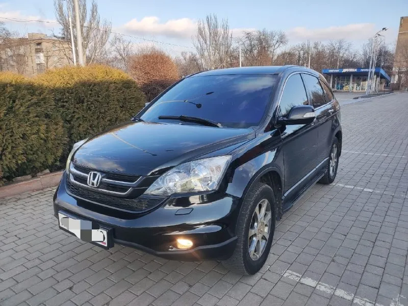 Продам honda cr-v iii рестайлинг год выпуска - 2012 двигатель - 2.0 бензин - автомат привод полный цена - 1270.000₽ тел. +7 949 538-35-47 автомобиль в хорошем состоянии мотор работает без нареканий масло не расходует коробка передач без нареканий едет бодро ходовая часть без посторонних шумов и стуков чистый ухоженный салон хорошая комплектация описывать можно очень долго в машине есть абсолютно всё 4 стеклоподъёмника складывание зеркал двух зонный климат-контроль кондиционер мульти руль круиз контроль датчики света датчики дождя подогрев сидений все работает в штатном режиме любое оформление в мрэо осмотр город донецк 📞 звоните: +7(949)5383547 - фотография - 2