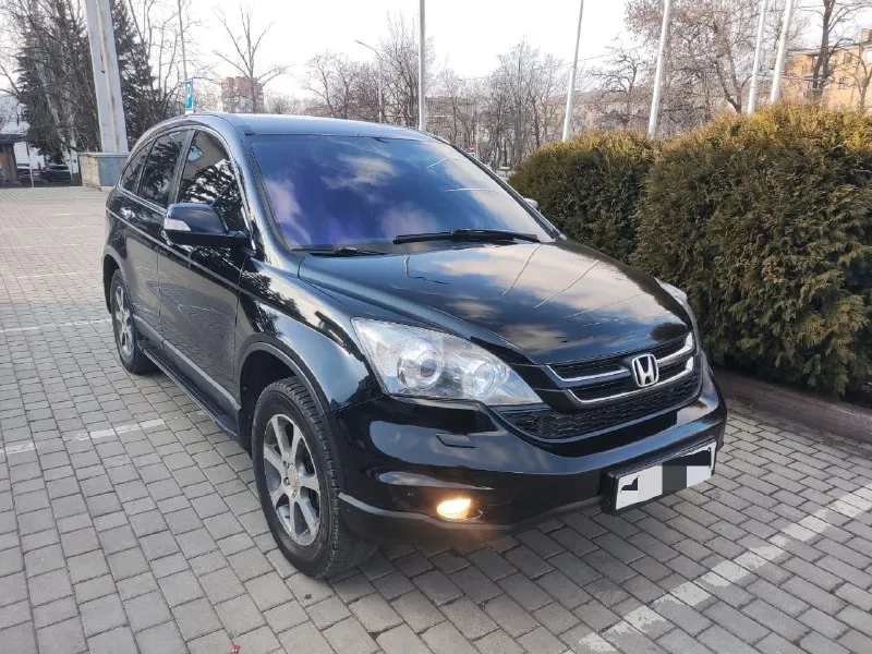 Продам honda cr-v iii рестайлинг год выпуска - 2012 двигатель - 2.0 бензин - автомат привод полный цена - 1270.000₽ тел. +7 949 538-35-47 автомобиль в хорошем состоянии мотор работает без нареканий масло не расходует коробка передач без нареканий едет бодро ходовая часть без посторонних шумов и стуков чистый ухоженный салон хорошая комплектация описывать можно очень долго в машине есть абсолютно всё 4 стеклоподъёмника складывание зеркал двух зонный климат-контроль кондиционер мульти руль круиз контроль датчики света датчики дождя подогрев сидений все работает в штатном режиме любое оформление в мрэо осмотр город донецк 📞 звоните: +7(949)5383547 - фотография - 3