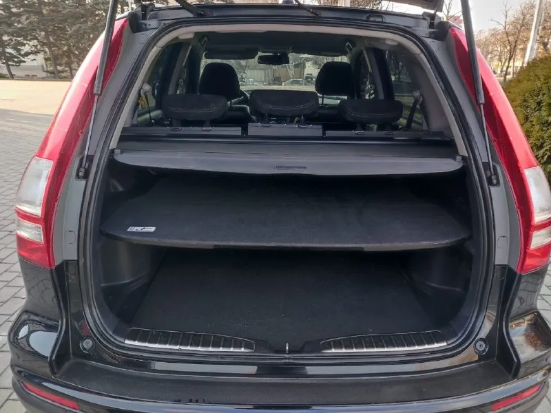 Продам honda cr-v iii рестайлинг год выпуска - 2012 двигатель - 2.0 бензин - автомат привод полный цена - 1270.000₽ тел. +7 949 538-35-47 автомобиль в хорошем состоянии мотор работает без нареканий масло не расходует коробка передач без нареканий едет бодро ходовая часть без посторонних шумов и стуков чистый ухоженный салон хорошая комплектация описывать можно очень долго в машине есть абсолютно всё 4 стеклоподъёмника складывание зеркал двух зонный климат-контроль кондиционер мульти руль круиз контроль датчики света датчики дождя подогрев сидений все работает в штатном режиме любое оформление в мрэо осмотр город донецк 📞 звоните: +7(949)5383547 - фотография - 6