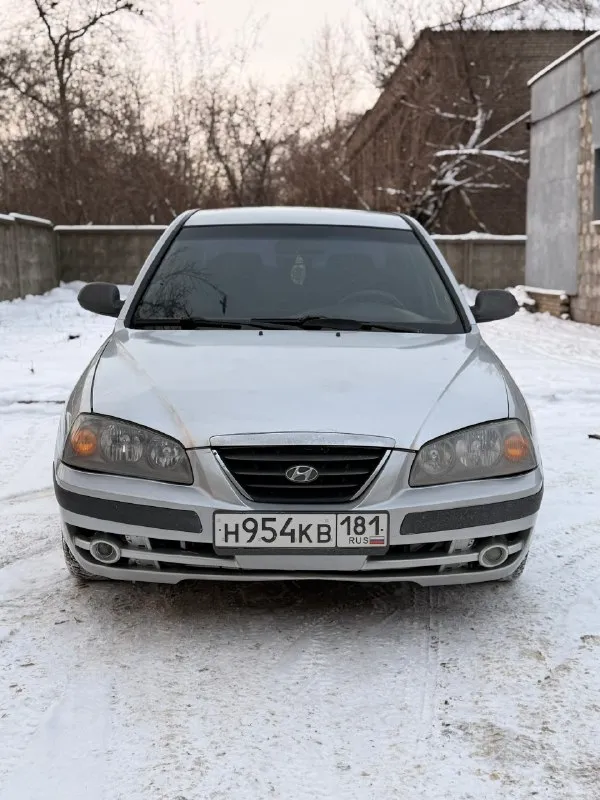 Продам hyundai elantra 2010 год цена 425.000 т. р. +торг у капота постоянный рф учет, переоформление без проблем, тех. осмотр уже пройден автомобиль местный, ни от куда не пригонялся, 1 владелец в птс кузов в хорошем состоянии, пороги, лонжероны, стаканы в отличном состоянии. весь кузов без рыжиков и гнили. дно целое. двигатель 1.6 работает штатно, без расхода масла. коробка 5-ст, механическая. все передачи включаются, никакая не вылетает. в машине есть хорошая музыка, кондиционер, печка греет отлично, подогревы сидений, 4 электроподъемника стекол, электрозеркала, подогрев заднего стекла и боковых зеркал, корректор фар, сигнализация ( центральный замок ) большой багажник автомобиль уже на зимней резине, также есть 4 колеса летней резины перевальск +79595537758 📞 звоните: +7(959)5537758 - фотография - 6