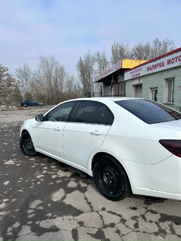 Chevrolet epica 2.0 мкпп 2012год продам chevrolet эпику- надежный и экономичный д класс с расходом 9-10литров в нормальном состоянии для своих лет, по технике отлично. двигатель и коробка в полном порядке, пробег 270к личный автомобиль во владении с 2022года кондер холодит, печка греет два комплекта резины, лето на дисках салон в порядке, кожа не порвана по кузову есть недочеты машина на ходу каждый день любые проверки за ваш счет приветствуются цена 680 000р. и небольшой разумный торг перекупы и предложения за 600 не интересуют +79496794958 📞 звоните: +7(949)6794958 - фотография - 4