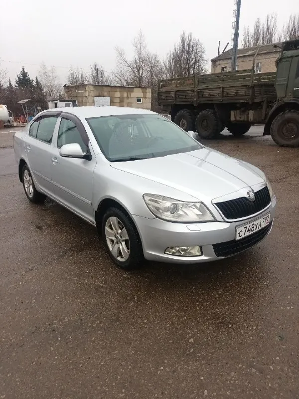 Продам цена 690 тысяч торг шкода октавия год 2012 пробег 320 мотор 1.8 т 1. владелец за все историю... - фотография