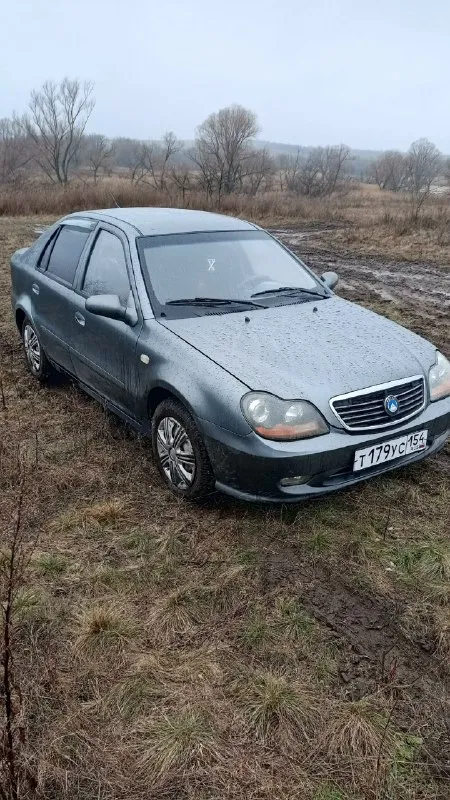 Продам свою машину джили ск 2007 год. я второй хозяин (собственник) новосибирский учет. оформлял ее в енакиево тех осмотр пройден документы в порядке пробег 166 т отличный заводской двигатель как на тойоте. двигатель 5а. не прихотливый и надежный. у нас их называют (миллионники) хорошее техническое состояние. 4 эсп музыка простая гур кондиционер резина зима лето авто не гнилое пороги днище все в порядке. продаю только с переоформлением. авто находится в корсуни цена: 255.000тысяч рублей. +7949-480-43-45 📞 звоните: +7(949)4804345 - фотография - 1