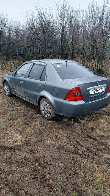 Продам свою машину джили ск 2007 год. я второй хозяин (собственник) новосибирский учет. оформлял ее в енакиево тех осмотр пройден документы в порядке пробег 166 т отличный заводской двигатель как на тойоте. двигатель 5а. не прихотливый и надежный. у нас их называют (миллионники) хорошее техническое состояние. 4 эсп музыка простая гур кондиционер резина зима лето авто не гнилое пороги днище все в порядке. продаю только с переоформлением. авто находится в корсуни цена: 255.000тысяч рублей. +7949-480-43-45 📞 звоните: +7(949)4804345 - фотография - 5