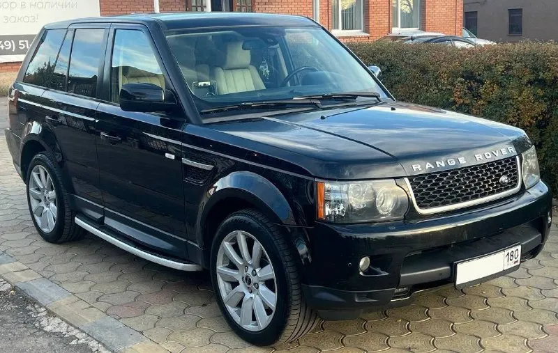 Land rover range rover sport 2013 года выпуска! автомобиль от официального дилера land rover ааа "формула-лр" - автомобиль ввезен официальным импортером - имеет безупречную историю владения юридически чист комплектация: hse антиблокировочная система (abs), система стабилизации (esp), количество подушек безопасности 7 шт. , штатный парктроник, климат-контроль, бортовой компьютер, датчик света, датчик дождя, усилитель руля, центральный замок, ду центрального замка, электрорегулируемые зеркала, обогрев зеркал, передние электростеклоподъёмники, задние электростеклоподъёмники, подогрев сидений, регулировка рулевой колонки, регулировка сиденья водителя по высоте, противотуманные фары, складное заднее сиденье (1/3-2/3), автоматический стояночный тормоз, запуск двигателя кнопкой (ключ-карта), система помощи при трогании в гору, система помощи при спуске. цена 2.100🍋 -есть сервисная книжка обслуживался у дилера! +79495261311 г. донецк 📲 tg: 🦅 📞 звоните: +7(949)5261311 - фотография - 2