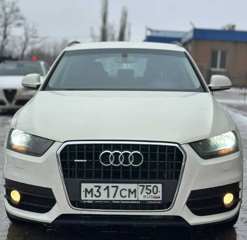 Продам автомобиль audi q3 2.0 tfsi quattro s tronic (177л. с) пробег - родной год выпуска - 2013 двигатель - бензин, работает идеально! коробка автомат - переключает плавно, без пинков и задержек! ходовая часть как у нового авто. электрика работает в штатном режиме, все мелочи! по документам полный порядок!учет рф, переоформление без проблем или дкп! в богатой комплектации, есть все для комфортной езды! кузов в отличном состоянии!без гнили и дырок! салон в отличном состоянии. за все время эксплуатации два владельца!! на все другие ваши вопросы отвечу по телефону! цена:1.330.000р (торг реальному покупателю) номер:+79490763198 номер:+79498228009 г. макеевка - фотография - 5