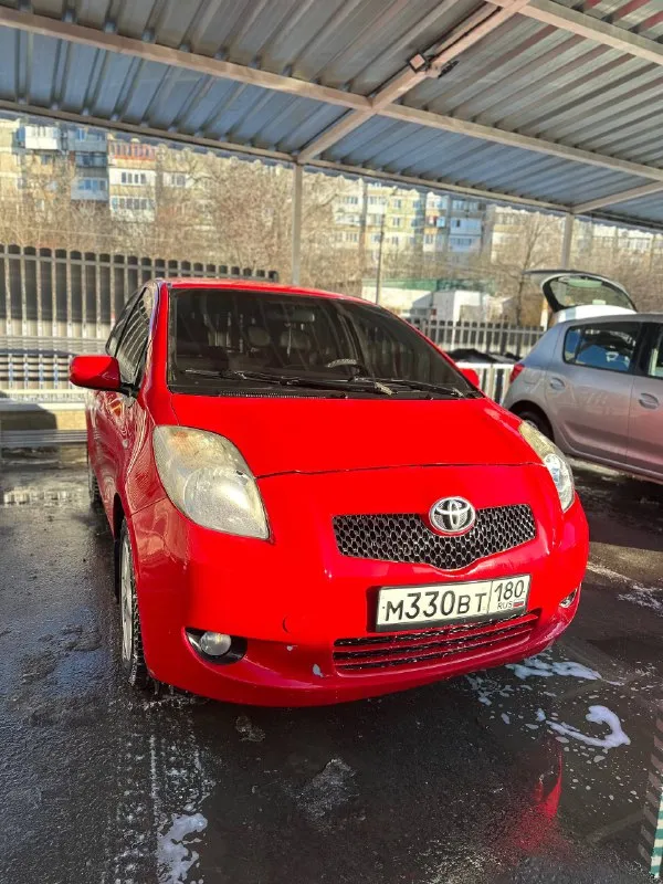 Продам tayota yaris 2008 г объем 1.4 пробег 152 000 тысячи, оригинального пробега, не крученый 2й владелец, по рф 1й, машина была куплена первым владельцем в автосалоне в донецке коробка полноценный автомат, не робот по кузову есть незначительные косяки которые спокойно убираются не гнилая, ржавчины нет мотор без нареканий, ходовая, коробка новая зимняя резина модельные чехлы, салон в хорошем состоянии цена 700 тысяч, торг донецк телефон +79493176543 - фотография - 2