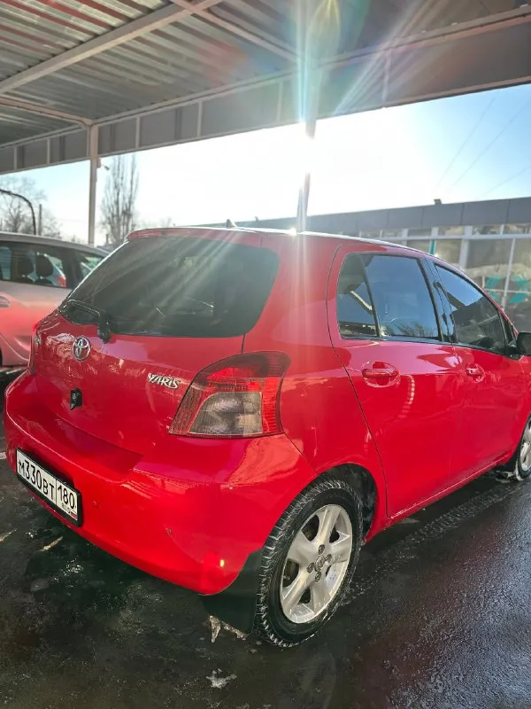 Продам tayota yaris 2008 г объем 1.4 пробег 152 000 тысячи, оригинального пробега, не крученый 2й владелец, по рф 1й, машина была куплена первым владельцем в автосалоне в донецке коробка полноценный автомат, не робот по кузову есть незначительные косяки которые спокойно убираются не гнилая, ржавчины нет мотор без нареканий, ходовая, коробка новая зимняя резина модельные чехлы, салон в хорошем состоянии цена 700 тысяч, торг донецк телефон +79493176543 - фотография - 3
