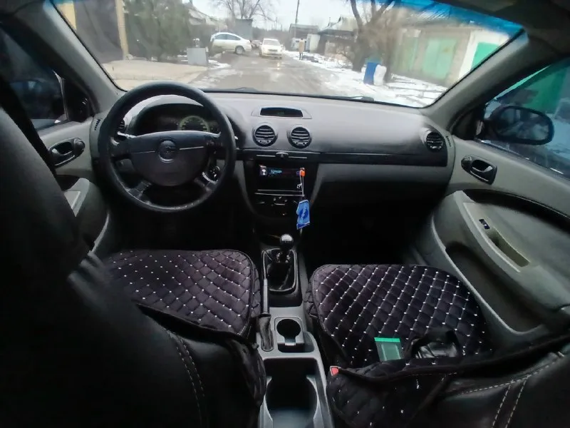 Собственник продам chevrolet лачетти 2010г авто идеальное состояние гаражное хранение комплектация полная полностью обслуженно вложение не нужно резина новая зима и лето кузов оцинкован пробег 84 тысяч объем 1,6 16 клапанная очень достойное состояние. тел +79492967403 📞 звоните: +7(949)2967403 - фотография - 4