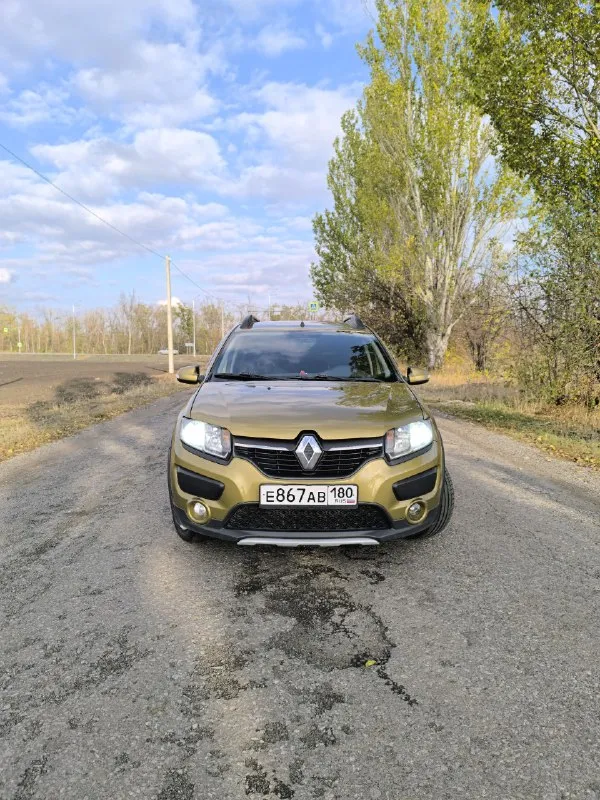 Продам авто renault sandero stepway 2. 2017 год на автомате 1.6 бензин пробег 156000 км 2 владельца ничего не снималось, не крутилось. по состоянию на отлично, мотор и коробка обслужены. 2 ключа. новая зимняя резина. по комплектации: автозапуск, подогрев сидений, зеркал, ловобое, заднее стекло. климат-контроль. круиз-контроль. парктроники зад. можно выставить ограничение скорости. большая мультимедиа с навигацией, bluetooth, aux, usb, radio. туманки. мультируль. полный электропакет. максимальная комплектация данной модели. цена:1.000.000 торг +79493700194 📞 звоните: +7(949)3700194 - фотография - 2