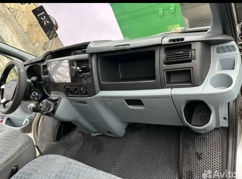 Продам ford transit 2008г. цена 1550000пробег 240тыс. км, пробег родной, я 2 хозяин, машина полностью обслужена, делать ничего не нужно, летняя резина новая, android магнитола с камерой, датчик света, дождя, круиз, помощь при трогании на подъёме, рыжыков нет, есть пару косметических подкрасов, больших грузов не видела, машина семейная не рабочая, любые проверки за ваш счет. +79494077944 📞 звоните: +7(949)4077944 - фотография - 3