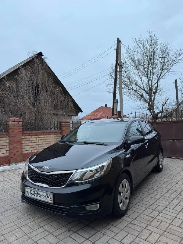 Kia rio iii рестайлинг 2015 года
Родной пробег 194 тысячи км, подтвержден автотекой
Двигатель 1.4 бензин, автоматическая коробка передач, всё работает отлично
Подвеска в отличном состоянии, без посторонних шумов
Масло менялось каждые 7-8 тысяч
Машина не требует никаких вложений, полностью обслужена, сел и поехал
Кондиционер, печка, подогревы сидений и руля, магнитола - всё работает без нареканий
Дополнительно установлены задние парктроники, камера заднего вида и андроид планшет, сигнализация старлайн
Салон в чехлах большую часть времени, сиденья в отличном состоянии
У авто абсолютно зеленая история автотеки, в такси никогда не работала, и не использовалась в коммерческих целях
Машина на хорошей зимней резине
Стс, птс оригинал на руках, всего 2 владельца, юридически чистая, без штрафов, буду присутствовать в мрэо
Дополнительные фото пришлю по запросу, пишите
Цена - 990 тысяч рублей, торг уместен при осмотре
Пролетарский район, моспино
Звоните +7949802041
📲 Tg: @maks_dons
📞 Звоните: +7(949)8020416 - фотография - 1