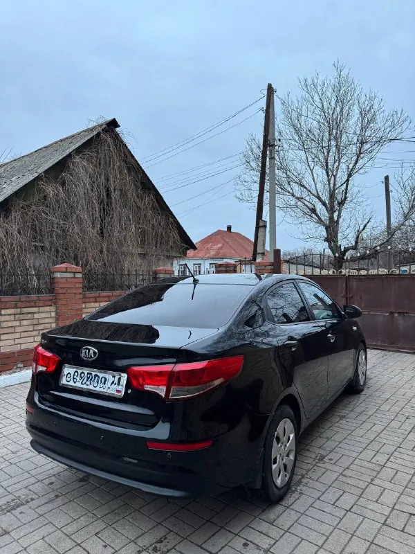 Kia rio iii рестайлинг 2015 года
Родной пробег 194 тысячи км, подтвержден автотекой
Двигатель 1.4 бензин, автоматическая коробка передач, всё работает отлично
Подвеска в отличном состоянии, без посторонних шумов
Масло менялось каждые 7-8 тысяч
Машина не требует никаких вложений, полностью обслужена, сел и поехал
Кондиционер, печка, подогревы сидений и руля, магнитола - всё работает без нареканий
Дополнительно установлены задние парктроники, камера заднего вида и андроид планшет, сигнализация старлайн
Салон в чехлах большую часть времени, сиденья в отличном состоянии
У авто абсолютно зеленая история автотеки, в такси никогда не работала, и не использовалась в коммерческих целях
Машина на хорошей зимней резине
Стс, птс оригинал на руках, всего 2 владельца, юридически чистая, без штрафов, буду присутствовать в мрэо
Дополнительные фото пришлю по запросу, пишите
Цена - 990 тысяч рублей, торг уместен при осмотре
Пролетарский район, моспино
Звоните +7949802041
📲 Tg: @maks_dons
📞 Звоните: +7(949)8020416 - фотография - 4