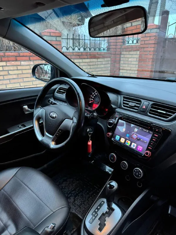 Kia rio iii рестайлинг 2015 года
Родной пробег 194 тысячи км, подтвержден автотекой
Двигатель 1.4 бензин, автоматическая коробка передач, всё работает отлично
Подвеска в отличном состоянии, без посторонних шумов
Масло менялось каждые 7-8 тысяч
Машина не требует никаких вложений, полностью обслужена, сел и поехал
Кондиционер, печка, подогревы сидений и руля, магнитола - всё работает без нареканий
Дополнительно установлены задние парктроники, камера заднего вида и андроид планшет, сигнализация старлайн
Салон в чехлах большую часть времени, сиденья в отличном состоянии
У авто абсолютно зеленая история автотеки, в такси никогда не работала, и не использовалась в коммерческих целях
Машина на хорошей зимней резине
Стс, птс оригинал на руках, всего 2 владельца, юридически чистая, без штрафов, буду присутствовать в мрэо
Дополнительные фото пришлю по запросу, пишите
Цена - 990 тысяч рублей, торг уместен при осмотре
Пролетарский район, моспино
Звоните +7949802041
📲 Tg: @maks_dons
📞 Звоните: +7(949)8020416 - фотография - 8