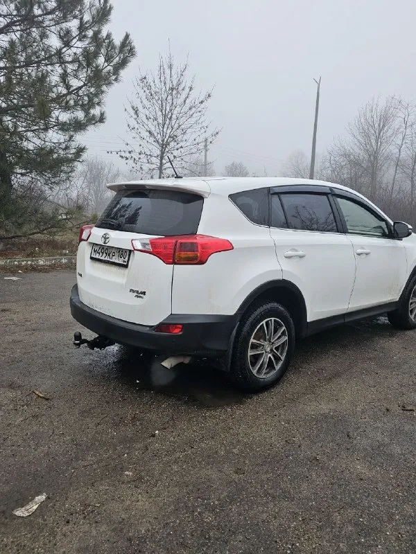 Toyota rav-4 эксплуатация с 2013 года двигатель 2.0 бензин, полный привод 4 wd коробка автомат пробег родной 283000тыс. км автомобиль в достойном состоянии, кузов без дтп и окрасов ! двигатель, коробка, ходовая на 5+, вложения не требует от слова совсем ! с документами полный порядок любой вид оформления ! цена 1.600 звоните остальное по +79497083576 авто в мариуполе 📲 tg: жека 📞 звоните: +7(949)7083576 - фотография - 3