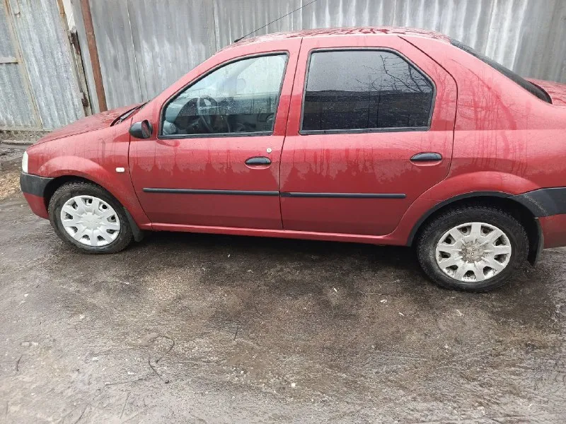 Продам рабочую лошадку рено дача расход 5 литров, 2007 год турбодизель 1.5. не гнилой не ржавый, кузов оцинкован. мотор капиталился 120 к назад. заменены шаровые, тяги, наконечники опоры стоек, ходовая не стучит. в комплекте хорошая летняя 15резина на дисках и новые чехлы. донецк. цена 320к торг небольшой на мелкие недочеты. тел. +79494895357 - фотография - 3