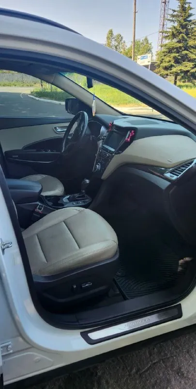 - hyundai санта фе 2016г. ... 2.0 sport awd - пробег 101т. км - кожаный салон - панорамная крыша - музыка infiniti. ..сабвуфер - раздельный климат контроль - подогревы всех сидений - вентиляция передних сидений - камеры 360° - 2 комплекта резины(лето-зима r19) - 2.350млн. разумный торг приветствуется осмотр г. снежное тел. +79493606547 📲 tg: nick 📞 звоните: +7(949)3606547 - фотография - 5