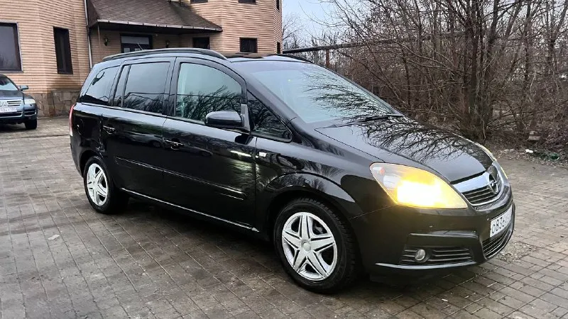 Opel zafira b 2006 год 2,0 турбо бензин механика 6 ст вся в родне! германия! 248 тыс км пробег вся о... - фотография