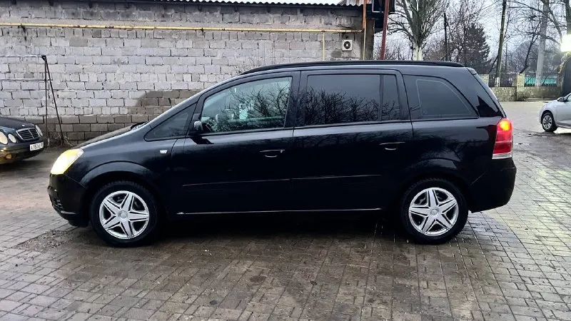 Opel zafira b 2006 год 2,0 турбо бензин механика 6 ст вся в родне! германия! 248 тыс км пробег вся обслужена. редкая комплектация с 200 сильным мотором!!! камера заднего вида климат круиз 7 мест есть летняя резина на дисках opc мотор и турбина в идеале! цена 780 тыс руб тел +79493153370 - фотография - 6