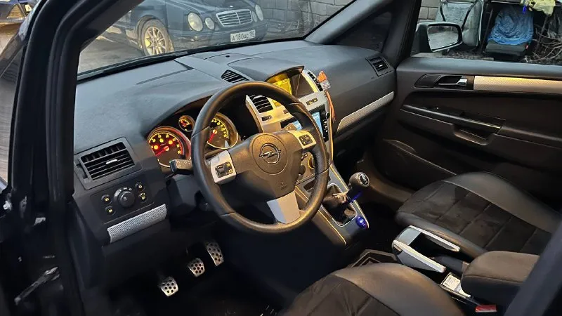 Opel zafira b 2006 год 2,0 турбо бензин механика 6 ст вся в родне! германия! 248 тыс км пробег вся обслужена. редкая комплектация с 200 сильным мотором!!! камера заднего вида климат круиз 7 мест есть летняя резина на дисках opc мотор и турбина в идеале! цена 780 тыс руб тел +79493153370 - фотография - 7