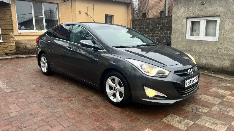 Hyundai i40 2013 год 2,0 бензин автомат пробег 220 тыс км обслужена не битая! климат подогревы камера состояние 🔥 цена 1 млн руб тел +79493153370 - фотография - 2