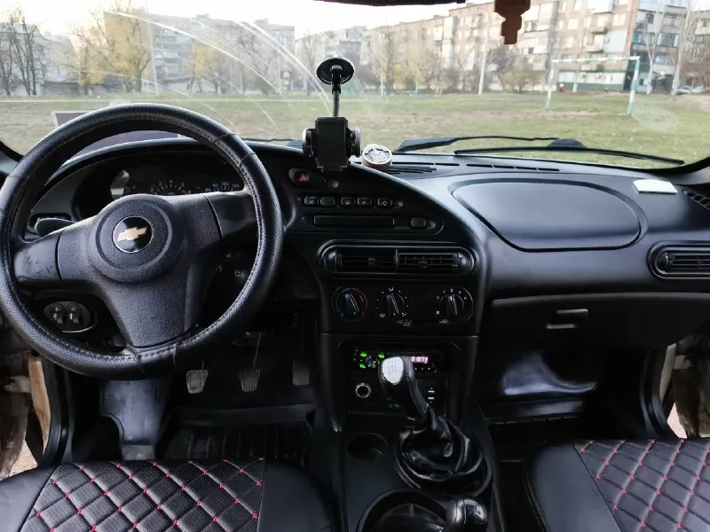 Chevrolet нива, 2011 год, 124к пробег, кондиционер, чехлы экокожа. кпп, мосты, раздатка, двигатель обслужены. подвеска обслужена, новое сцепление. передние тормоза новые. масло от замены до замены (каждые 8 тыс. ). основной свет и птф led, колеса зима 16r на штампах. цена 650 торг у капота. в лс или 79493054746 енакиево 📞 звоните: +7(949)3054746 - фотография - 2