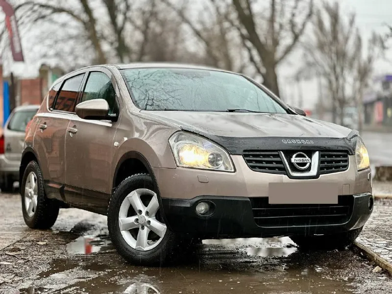 В продаже nissan qashqai 2008г 2.0l коробка автомат 2 хозяина птс оригинал без дтп 200 пробег автотека зелёная родные стекла 2 ключа авто в хорошем состоянии! не троит не дымит коробка переключает штатно ходовая не гремит по электрике работает всё комплектация: -климат контроль двух зонный -управление на руле -4 стеклоподъёмника -складывания зеркал -электро зеркала -подогрев заднего стекла -подогрев передних сидений -бортовой компьютер -датчики света, дождя -омыватель фар -сигнализация -музыка. aux, bluetooth, cd, fm техосмотр пройден переоформление без проблем документы без штрафов, запретов, ограничений продажа по дкп или мрэо цена 795тр торг +79494594521 +79494017806 тг 📞 звоните: +7(949)4594521 - фотография - 2
