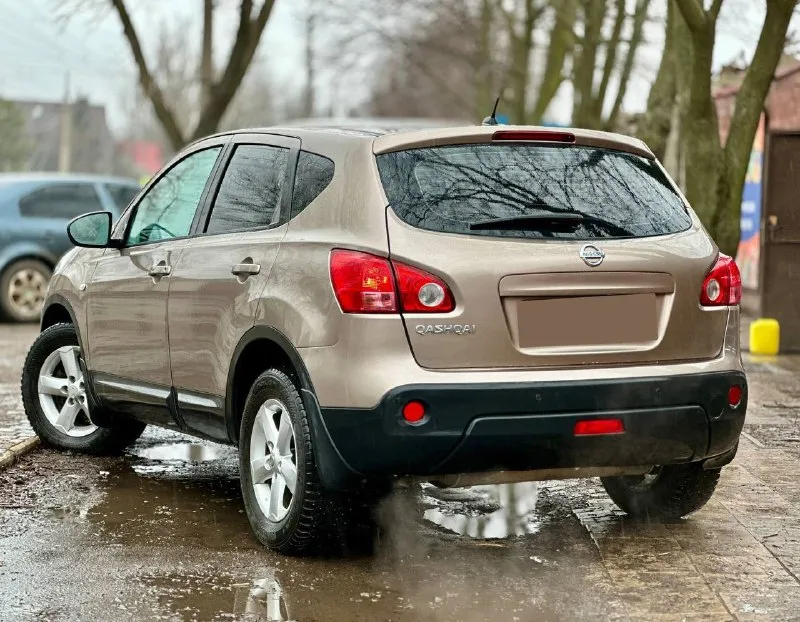 В продаже nissan qashqai 2008г 2.0l коробка автомат 2 хозяина птс оригинал без дтп 200 пробег автотека зелёная родные стекла 2 ключа авто в хорошем состоянии! не троит не дымит коробка переключает штатно ходовая не гремит по электрике работает всё комплектация: -климат контроль двух зонный -управление на руле -4 стеклоподъёмника -складывания зеркал -электро зеркала -подогрев заднего стекла -подогрев передних сидений -бортовой компьютер -датчики света, дождя -омыватель фар -сигнализация -музыка. aux, bluetooth, cd, fm техосмотр пройден переоформление без проблем документы без штрафов, запретов, ограничений продажа по дкп или мрэо цена 795тр торг +79494594521 +79494017806 тг 📞 звоните: +7(949)4594521 - фотография - 3