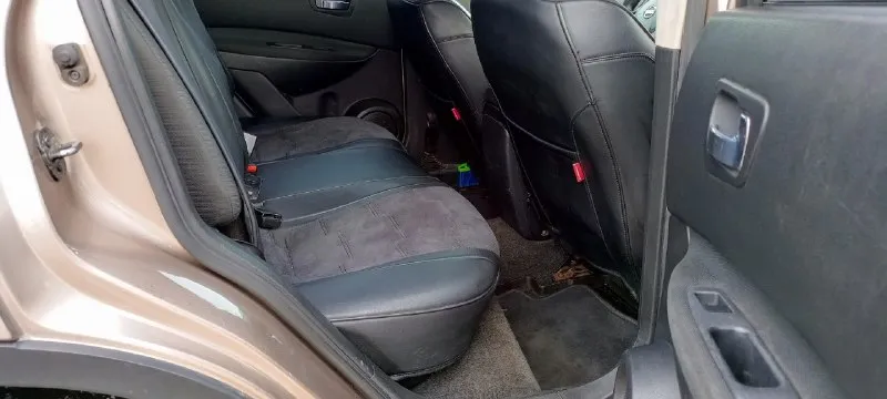 В продаже nissan qashqai 2008г 2.0l коробка автомат 2 хозяина птс оригинал без дтп 200 пробег автотека зелёная родные стекла 2 ключа авто в хорошем состоянии! не троит не дымит коробка переключает штатно ходовая не гремит по электрике работает всё комплектация: -климат контроль двух зонный -управление на руле -4 стеклоподъёмника -складывания зеркал -электро зеркала -подогрев заднего стекла -подогрев передних сидений -бортовой компьютер -датчики света, дождя -омыватель фар -сигнализация -музыка. aux, bluetooth, cd, fm техосмотр пройден переоформление без проблем документы без штрафов, запретов, ограничений продажа по дкп или мрэо цена 795тр торг +79494594521 +79494017806 тг 📞 звоните: +7(949)4594521 - фотография - 8