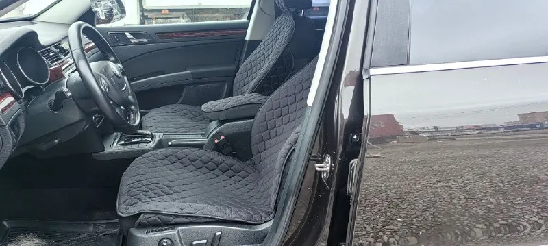 Продаю автомобиль skoda superb 2012 года. без дтп ✅ два владельца ✅ птс оригинал. мотор 1,8 полноценный автомат ✅ пробег 172000 ✅ два комплекта ключей. два комплекта колёс зима-лето. юридически чист. продажа с полным переоформлением. вложений ни каких не требует автомобиль полностью обслужен. по кузову как на фото. цвет коричневый, очень красивый. комплектация круиз-контроль, климат-контроль двухзонный, подогрев всех сидений, электро-сидений с памятью. мульти-руль. датчик дождя, датчик света регулировка зеркал подогрев зеркал. партроник. стабилизация анти-занос. осмотр г. донецк звонить по номеру телефона если нет связи пишите в телеграмм +79490881846. цена 1,100000 цена из-за срочности, - фотография - 8