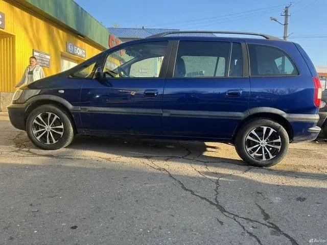 Продам opel зафира а 1,8 122 л/с цена: 490 т. р 3 хозяина, резина зима/ лето на литых дисках посмотреть можно г. ясиноватая номер для связи: +79494642814 📞 звоните: +7(949)4642814 - фотография - 4