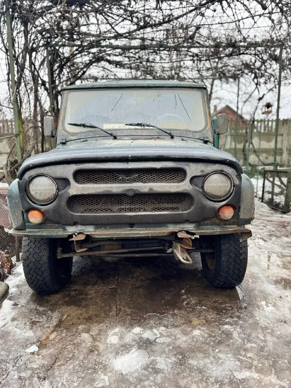 Доброго времени суток продается уаз хантер с доками норм из минусов надо подварить нужно сделать задний мост мотор подтраивает нужно посмотреть скорее всего вода попала мотор роботал норм по мелочам разобраться а так коробка норм 5ти ступка раздатка однарычажная с ними нечего делать не нужно а так машина норм нужно приложить руки по воздуху не пишем и не звоним цените мое и свое время цена из-за срочности пока продается интересующий меня автомобиль цена: 200.000руб‼️ номер: +7 (951) 748-01-37 ( сергей) телеграмм: +7 949 579 3253 📞 звоните: +7(949)5793253 - фотография - 2