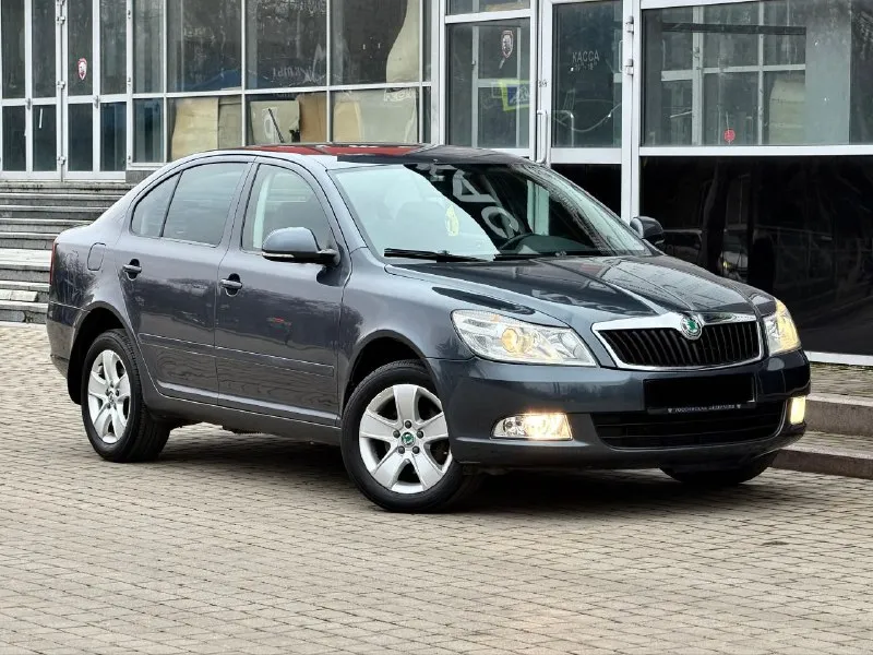 Skoda octavia год выпуска - 2012 двигатель - 1.8t автоматическая кпп ( asin ) пробег - 201.000км цена - 985.000₽ тел. - +79493902663 либо: - +79496799814 - фотография - 2