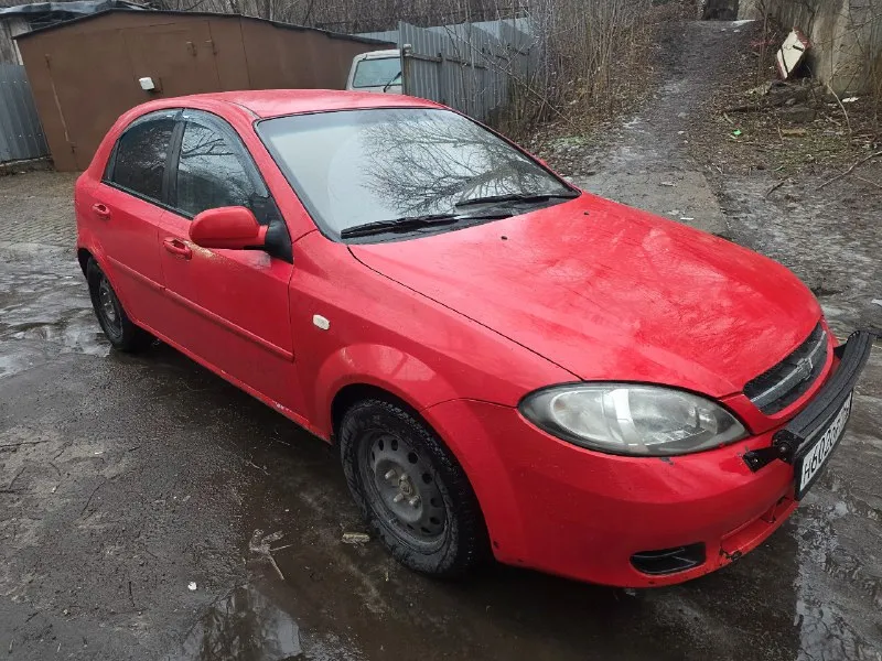 Продам лачетти цена 300.000 тр без торга ребята я собственник, машина на полном ходу, езжу каждый день. подвеска, двигатель на 5 +, бегает как нужно. визуально, да есть моменты, но не критично. сколы царапины, от того и цена ниже рынка. все расходники были заменены в декабре. причина продажи нужен автомобиль высокой проходимости для службы. 79490419914 иван донецк все вопросы по телефону. .. бегает на 5 + тест драйв покупателю. 📞 звоните: +7(949)0419914 - фотография - 3