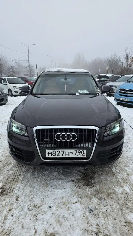 Audi q5 год выпуска: 2010 тип кпп: автоматическая объем двигателя: 2.0 литра тип топлива: бензин пробег: 171 000 км цена: 💥 1 420 000 ₽💥 дополнительная информация: полный привод двух-зонный климат контроль подогревы сидений мультируль led оптика парктроник технически в хорошем состоянии кредитование на выгодных для вас условиях! 📞 🇷🇺 +7 949 509 3428 +7 949 839 2499 - фотография - 1