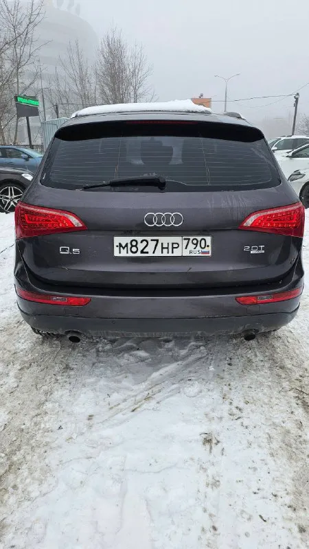 Audi q5 год выпуска: 2010 тип кпп: автоматическая объем двигателя: 2.0 литра тип топлива: бензин пробег: 171 000 км цена: 💥 1 420 000 ₽💥 дополнительная информация: полный привод двух-зонный климат контроль подогревы сидений мультируль led оптика парктроник технически в хорошем состоянии кредитование на выгодных для вас условиях! 📞 🇷🇺 +7 949 509 3428 +7 949 839 2499 - фотография - 4
