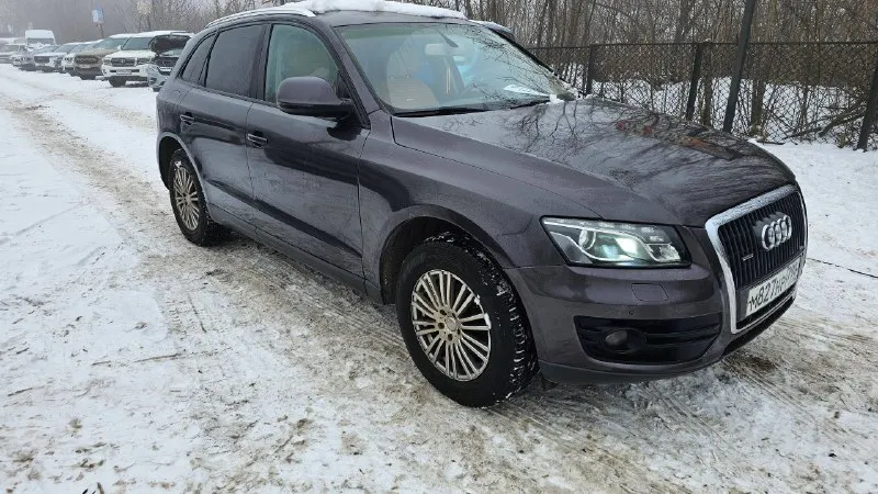 Audi q5 год выпуска: 2010 тип кпп: автоматическая объем двигателя: 2.0 литра тип топлива: бензин пробег: 171 000 км цена: 💥 1 420 000 ₽💥 дополнительная информация: полный привод двух-зонный климат контроль подогревы сидений мультируль led оптика парктроник технически в хорошем состоянии кредитование на выгодных для вас условиях! 📞 🇷🇺 +7 949 509 3428 +7 949 839 2499 - фотография - 6