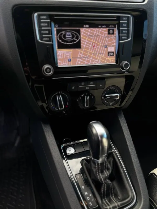 Jetta 6 sport 1.8 tsi 🔥 год 2015✅ авто местное ✅ 1 владелец ✅ акпп aisin ✅ год выпуска 2015 ✅ состояние кузова и техники 🔥 цена 1.530 город мариуполь ☎️+79497309912 ☎️ +7 918 852-08-49 - фотография - 9