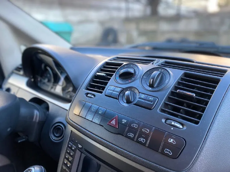 Mercedes viano 2013 год выпуска, автомобиль куплен и в эксплуатации с 2014 года. 1 владелец с автосалона, автомобиль полностью обслужен от а до я, не требует вложений. двигатель 2.2 турбодизель, автоматическая коробка передач. пробег 445 тыс. км. салон в отличном состоянии, работает абсолютно все. шумоизоляция, tv+appletv, 220в, вебасто. пневма на задней оси. комплект зимней резины в подарок. продажа с переоформлением. 2.100.000₽, торг возможен. +7(949)510-10-19 📞 звоните: +7(949)5101019 - фотография - 10