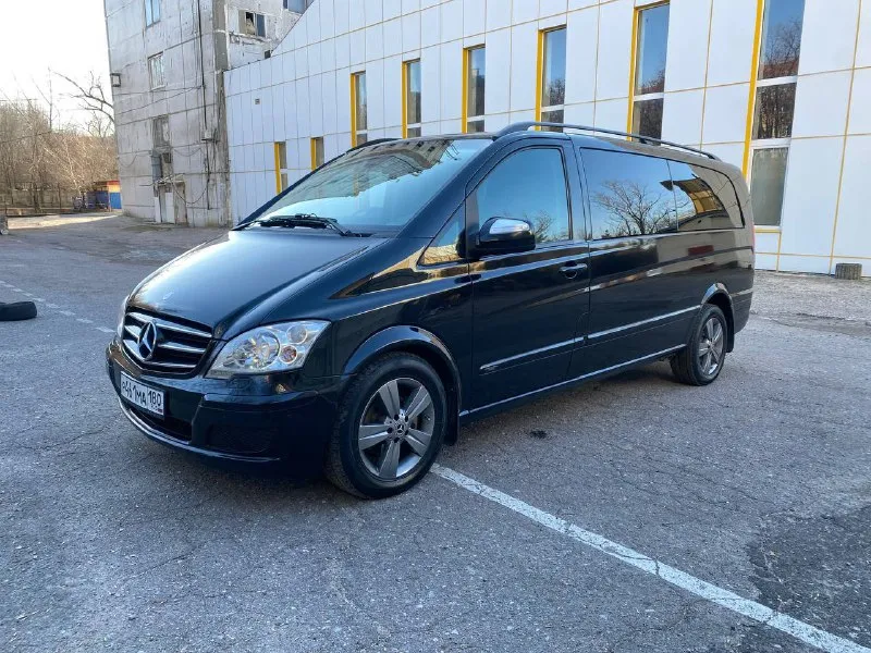 Mercedes viano 2013 год выпуска, автомобиль куплен и в эксплуатации с 2014 года. 1 владелец с автосалона, автомобиль полностью обслужен от а до я, не требует вложений. двигатель 2.2 турбодизель, автоматическая коробка передач. пробег 445 тыс. км. салон в отличном состоянии, работает абсолютно все. шумоизоляция, tv+appletv, 220в, вебасто. пневма на задней оси. комплект зимней резины в подарок. продажа с переоформлением. 2.100.000₽, торг возможен. +7(949)510-10-19 📞 звоните: +7(949)5101019 - фотография - 2