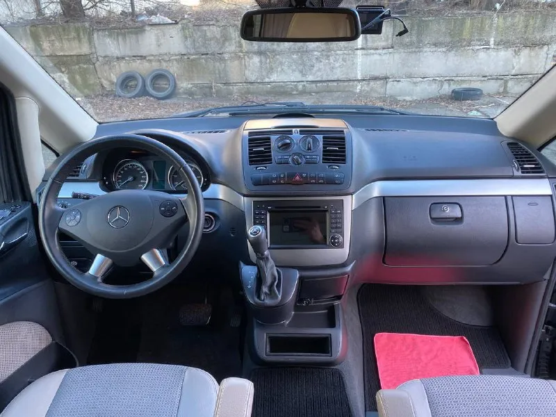 Mercedes viano 2013 год выпуска, автомобиль куплен и в эксплуатации с 2014 года. 1 владелец с автосалона, автомобиль полностью обслужен от а до я, не требует вложений. двигатель 2.2 турбодизель, автоматическая коробка передач. пробег 445 тыс. км. салон в отличном состоянии, работает абсолютно все. шумоизоляция, tv+appletv, 220в, вебасто. пневма на задней оси. комплект зимней резины в подарок. продажа с переоформлением. 2.100.000₽, торг возможен. +7(949)510-10-19 📞 звоните: +7(949)5101019 - фотография - 5