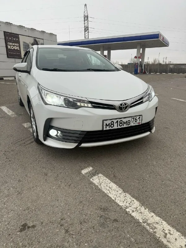 Продам toyota corolla 2018 года 1,6 коробка передач вариатор, авто в отличном состоянии пробег 12800... - фотография