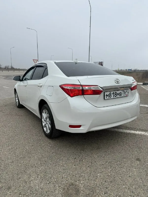 Продам toyota corolla 2018 года 1,6 коробка передач вариатор, авто в отличном состоянии пробег 128000км, ходовая мотор без нареканий, вариатор не дергает не пинает, все стекла родные, в машине крашены 2 двери без шпакли, подогрев сидений, подогрев руля, машина все время была в ростовской области цена 1470000₽ +79493348216 📞 🇷🇺 звоните: +79493348216 - фотография - 6