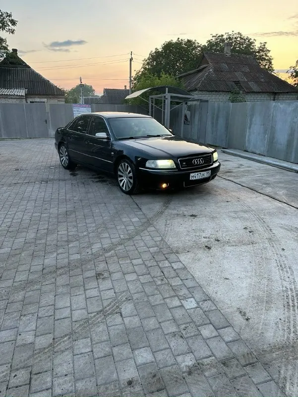 ❗️продам audi s8 d2 рестайлинг ❗️ год выпуска 2000 мотор 4.2 (aqh) 360 л. с. коробка: автомат пробег: 265.000 км. ✅цена: 700.000 руб. 📑 юридически абсолютно чистая, любое переоформление без проблем! я 1 хозяин по птс, по факту 3 ♻автомобиль в отличном состоянии. кузов без коррозии полностью алюминиевый, имеются возрастные моменты по лкп, сколы. салон в отличном состоянии для своих лет. вложений никаких не требует, 20 тыс. км назад менялся грм, сальники коленвала и распредвалов, частичная замена масла в коробке, течей по мотору нет. 🛞 2 комплекта резины зима r18 245/50, "triangle", лето r19 245/50 "marshal". 2 ключа, ♻комплектация: 2-х зонный климат контроль, подогрев передних/задних сидений, круиз контроль, солнечная батарея(люк) работает, электрорегулировка сидений во всех плоскостях, сиденья recaro, электрорегулировка подогрев боковых зеркал, центральный замок, стеклоподъемники, 8 подушек безопасности, шторки боковые механические, шторка заднего ветрового стекла электр 📞 звоните: +7(949)3305653 - фотография - 7